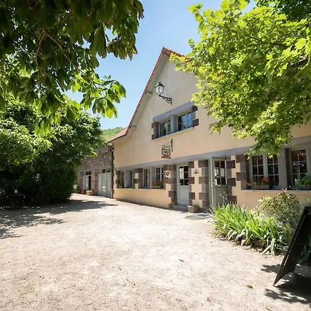 Les Noix 4 A 6 Personnes A Pres De Vulcania Апартаменты